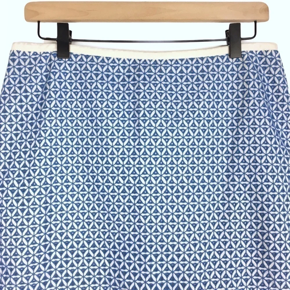 TALBOTS Skirt Pencil Embroidered Eyelet Lace Overlay Feminine Petite Size 8P - Picture 3 of 10
